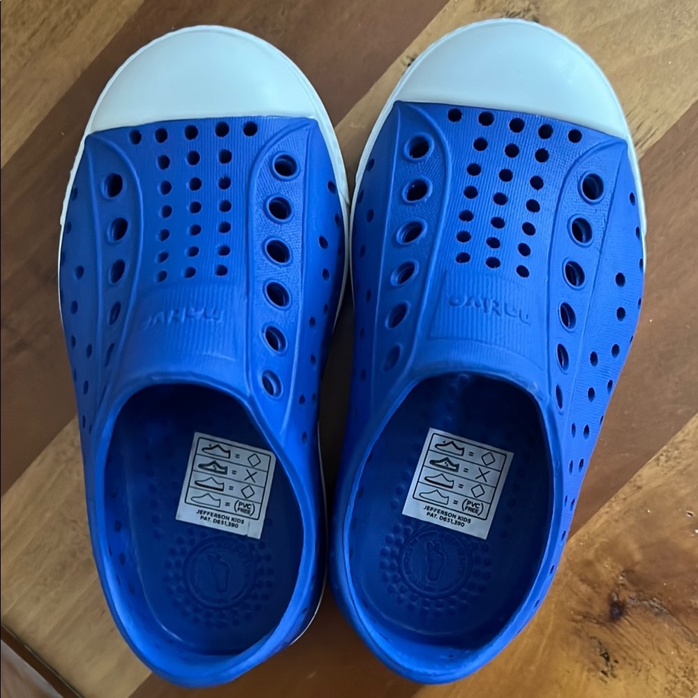Native Blue Jefferson Toddler Size 7